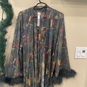 Savage X Fenty Multicolor Floral Cape with Black Faux Fur Trim